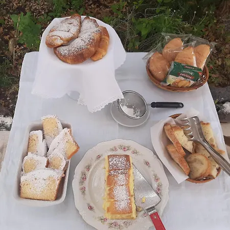Il Giardino Del Barone Oda ve Kahvaltı Pozzomaggiore